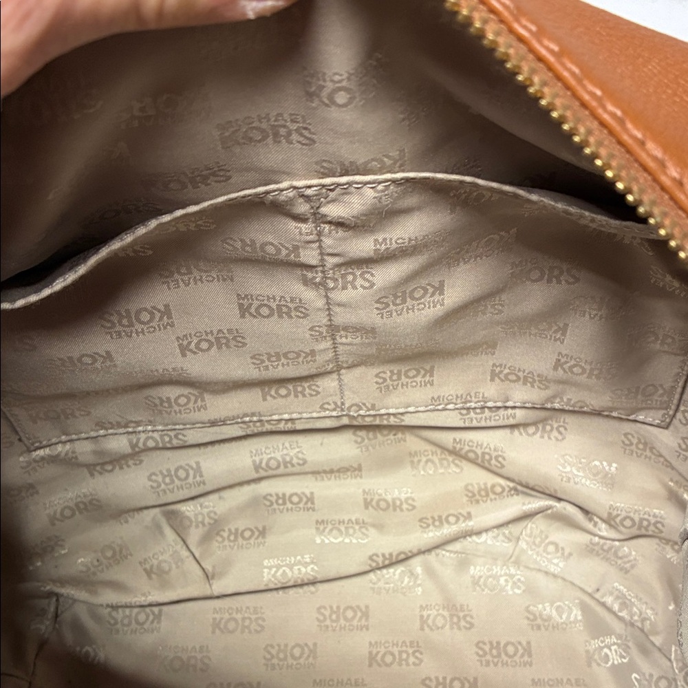 Michael Kors Leather Hobo Bag Luggage Brown - Picture 15 of 16